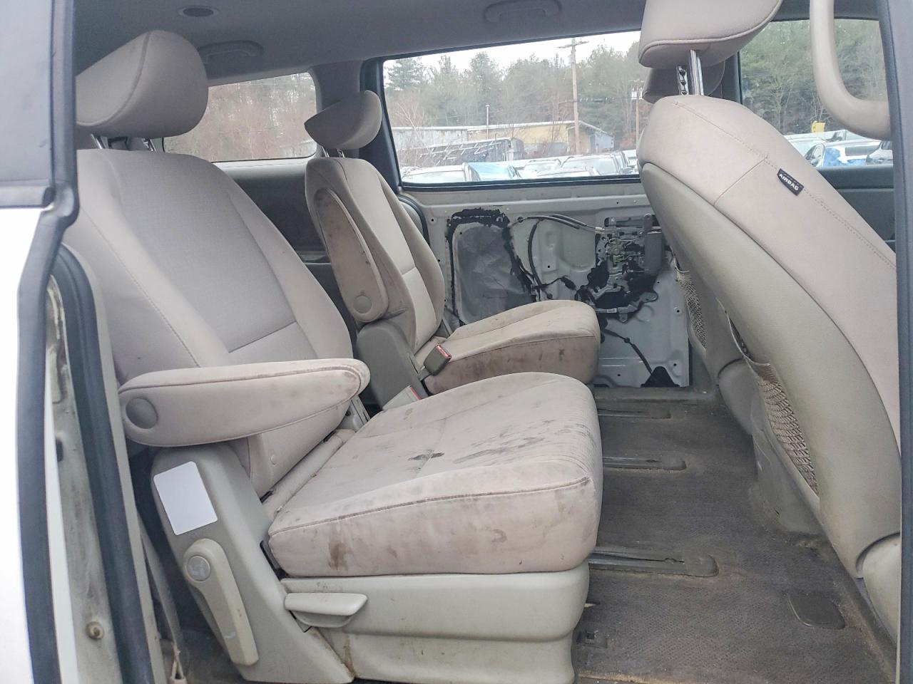 2016 KIA SEDONA L photo 11