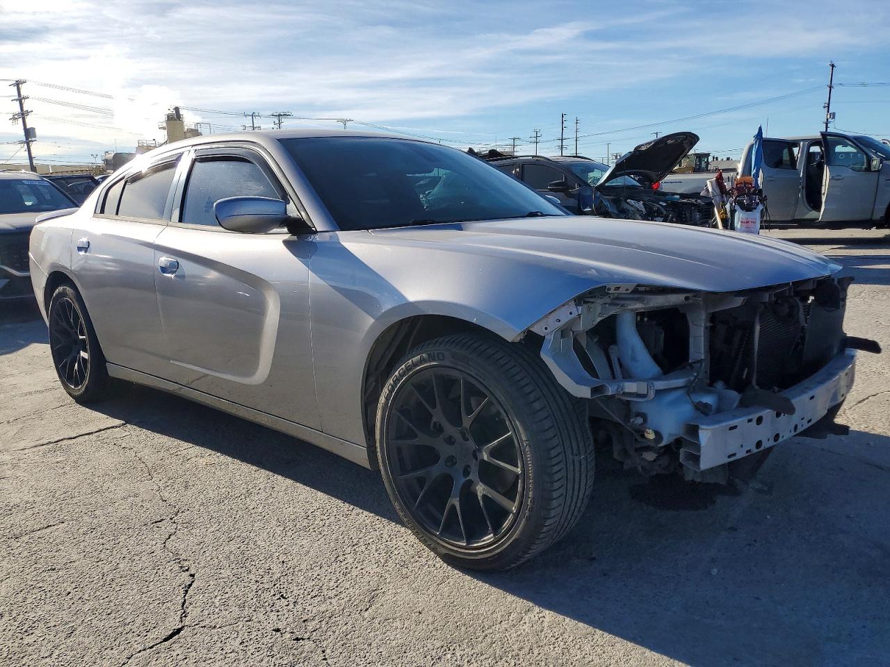 2015 DODGE CHARGER SE photo 4