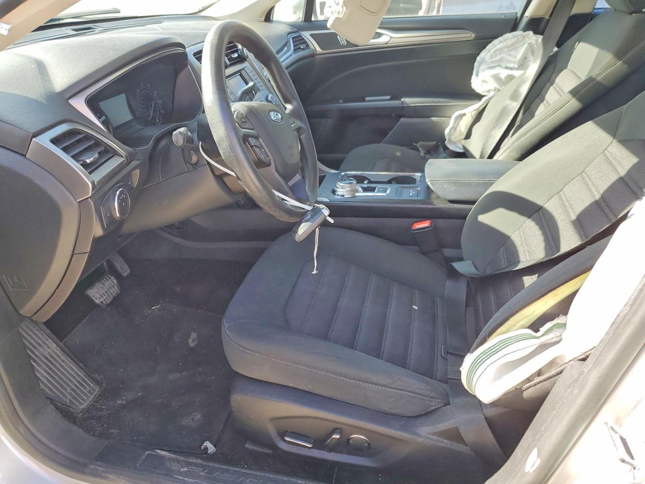 2017 FORD FUSION SE photo 7