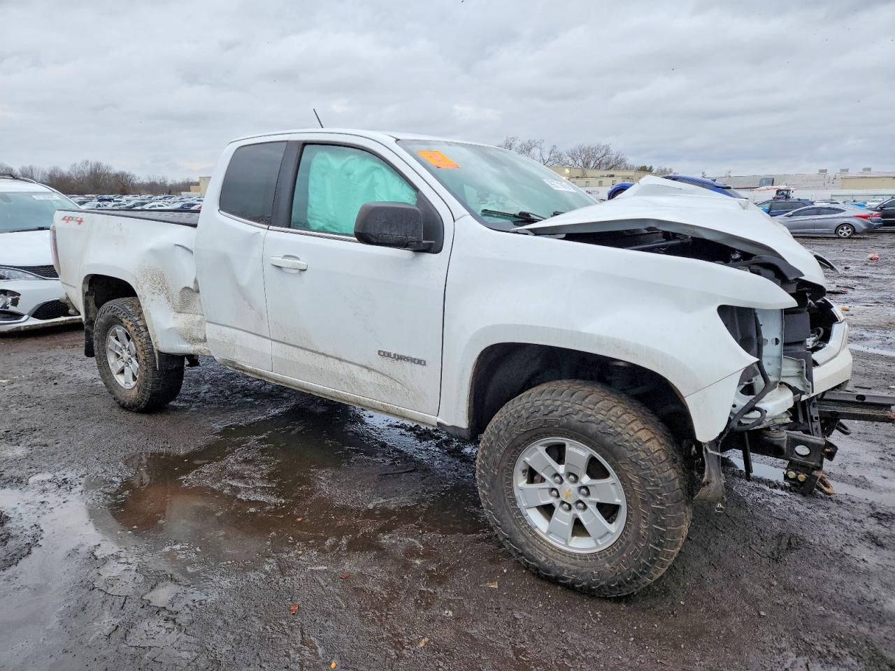 2019 CHEVROLET COLORADO photo 4