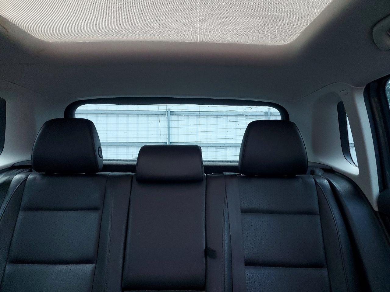 2013 VOLKSWAGEN TIGUAN S photo 10