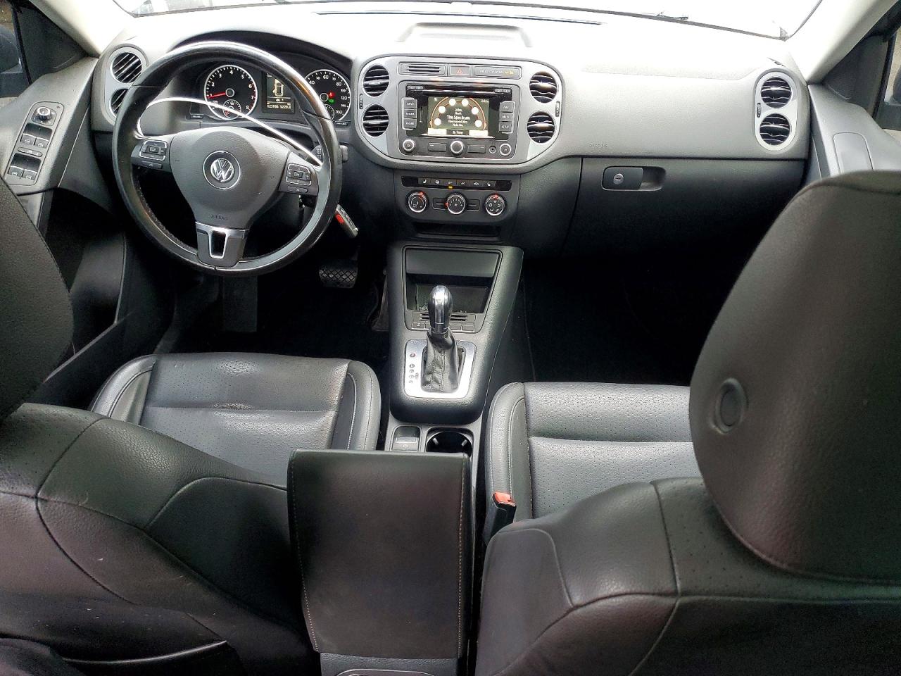 2013 VOLKSWAGEN TIGUAN S photo 8