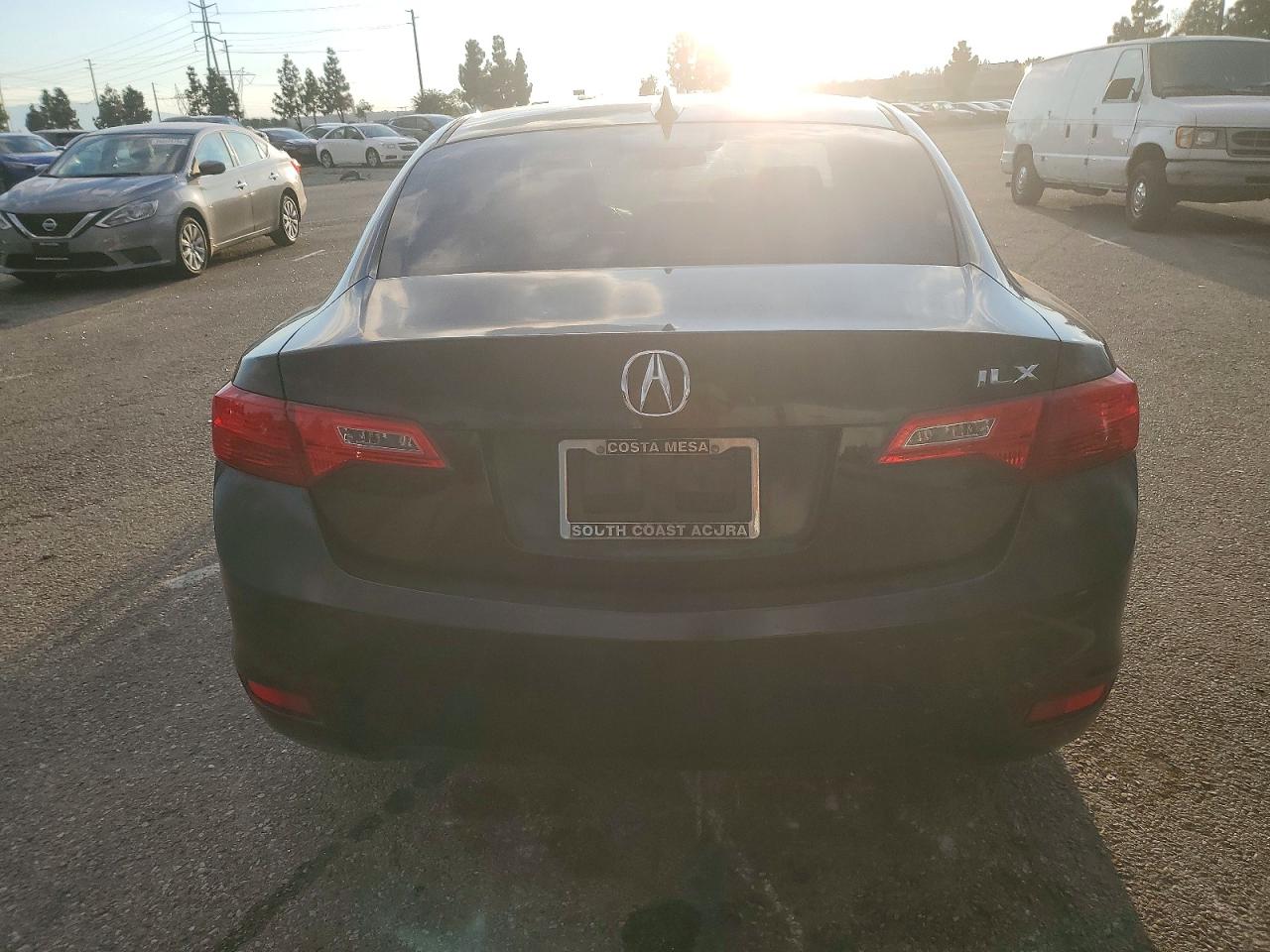 2013 ACURA ILX 20 TECH photo 11