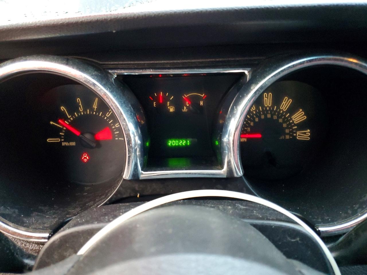 2005 FORD MUSTANG photo 9