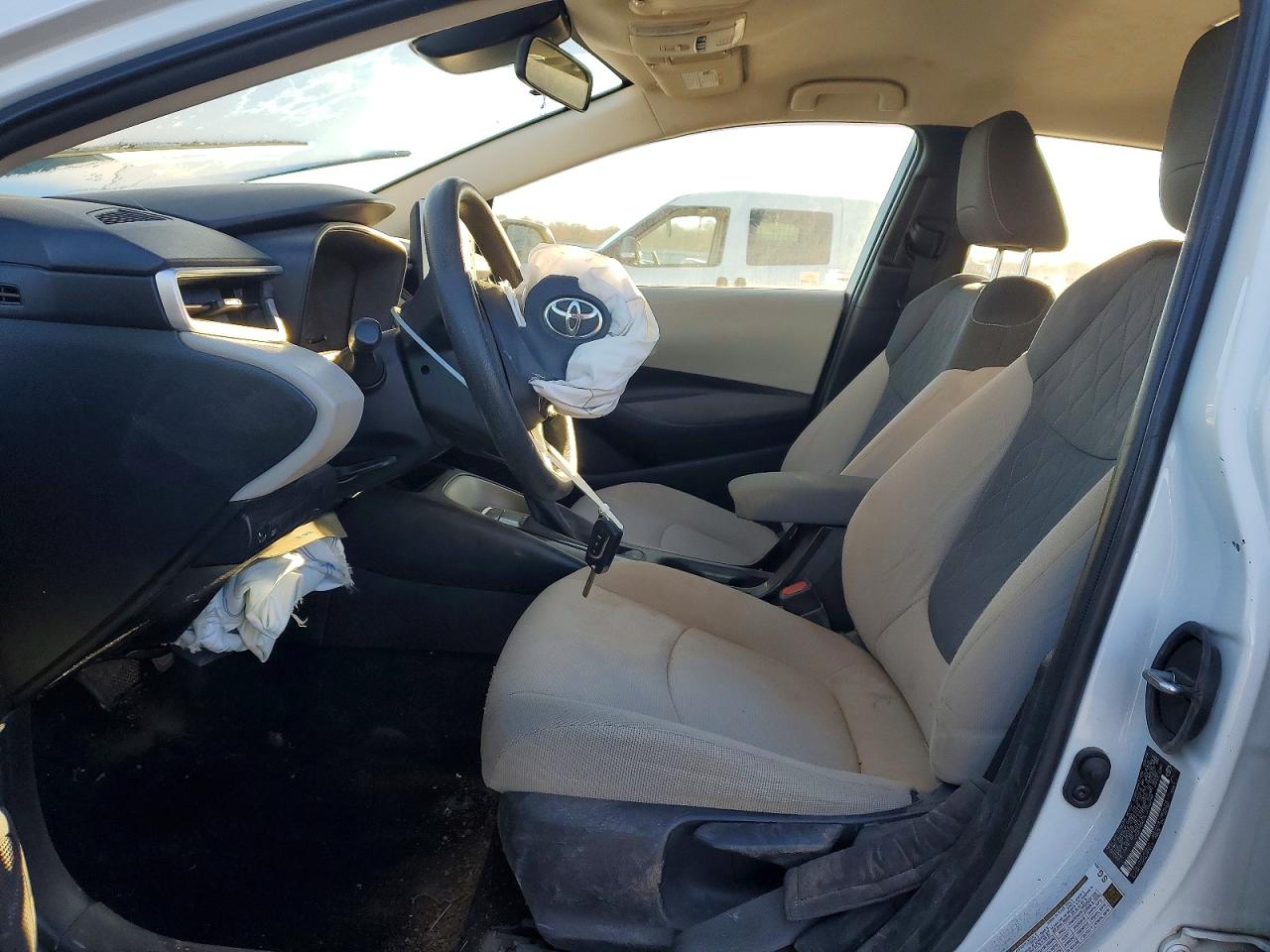 2020 TOYOTA COROLLA LE photo 7