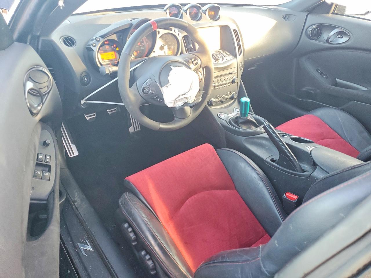 2018 NISSAN 370Z BASE photo 15