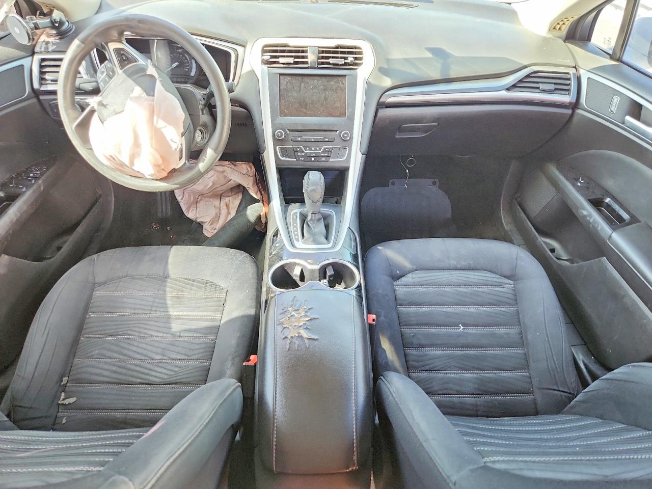 2016 FORD FUSION SE photo 15