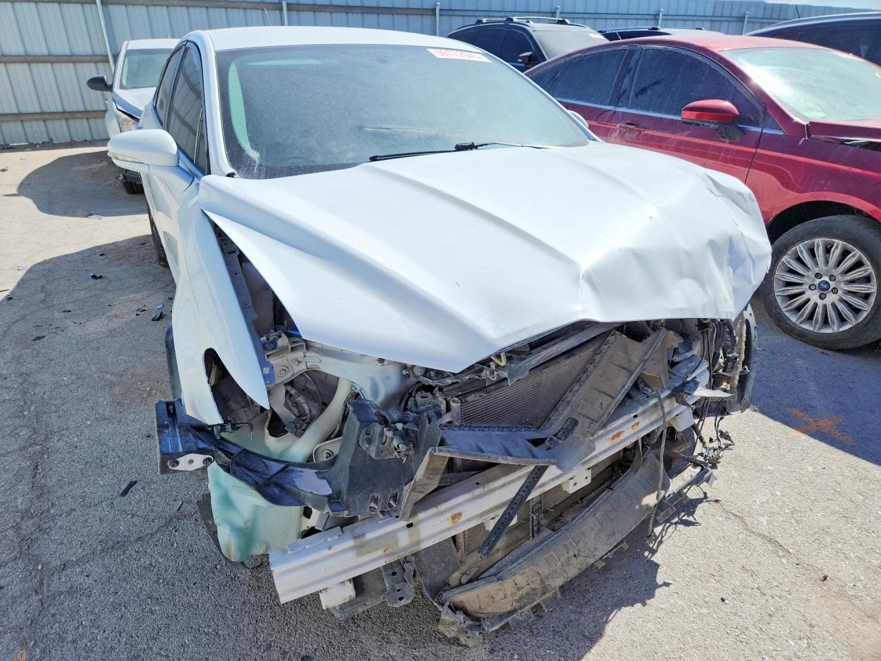 2016 FORD FUSION SE photo 9