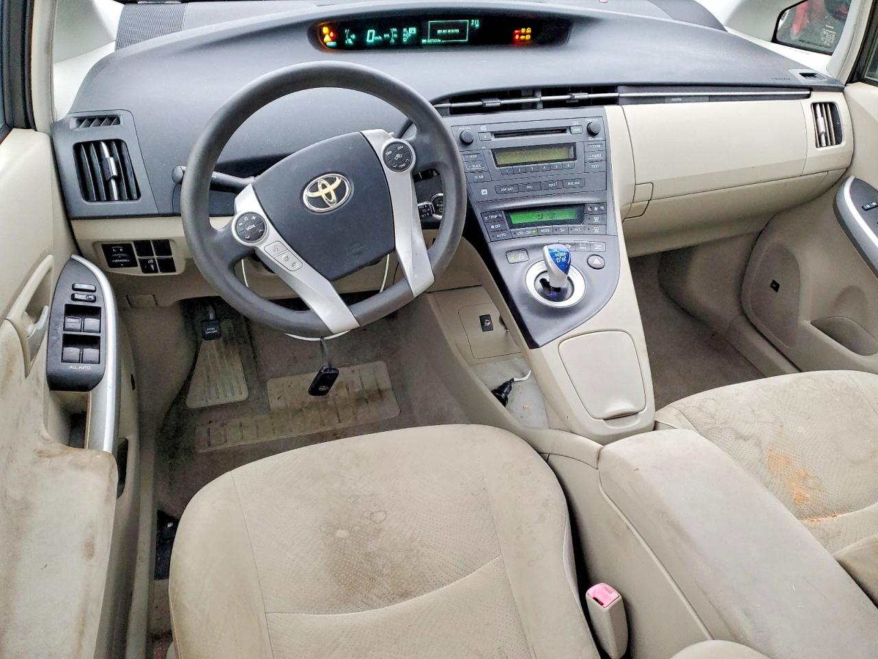 2010 TOYOTA PRIUS photo 8