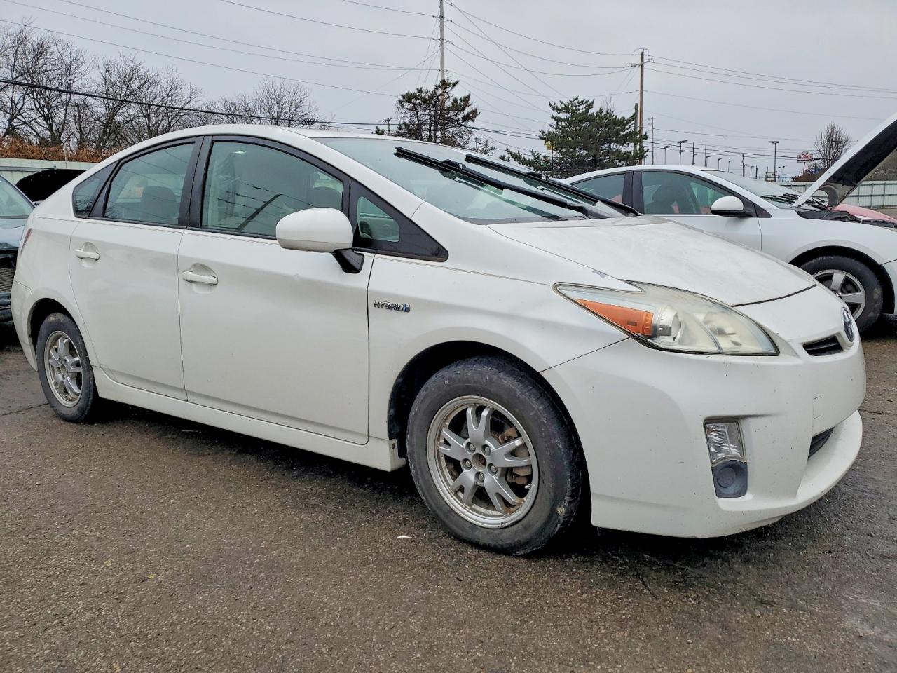 2010 TOYOTA PRIUS photo 4