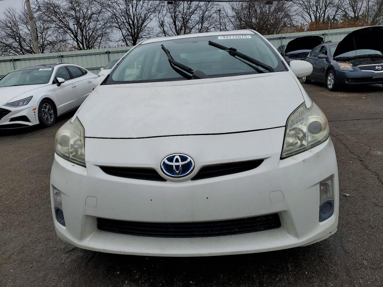 2010 TOYOTA PRIUS photo 5
