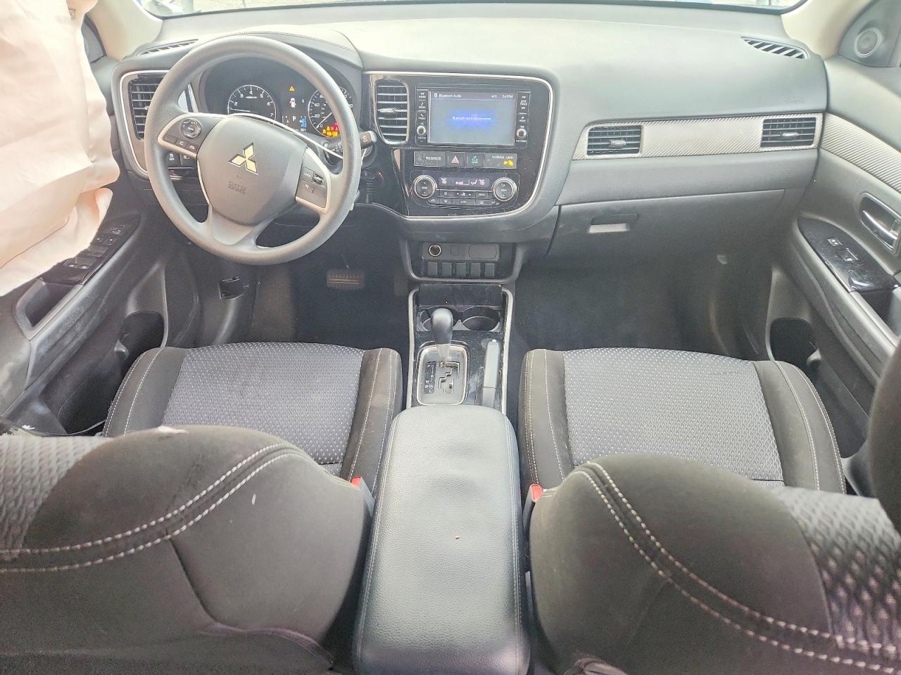 2018 MITSUBISHI OUTLANDER ES photo 8