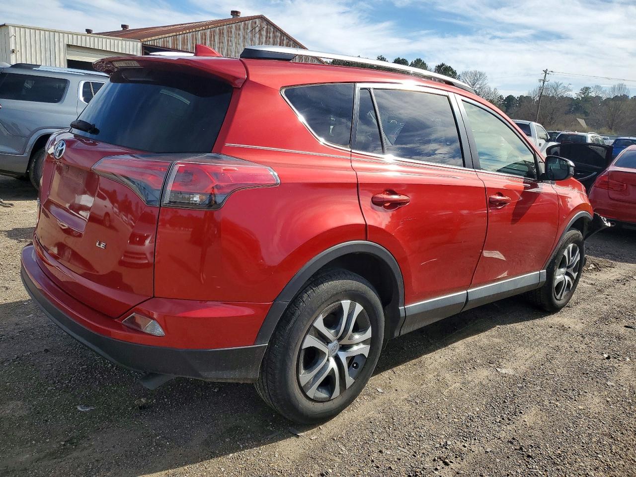 2016 TOYOTA RAV4 LE photo 3