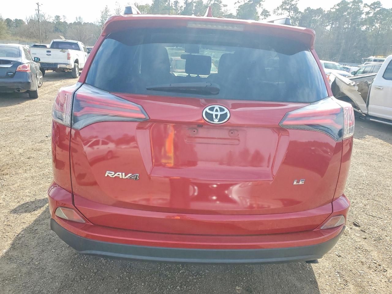 2016 TOYOTA RAV4 LE photo 6
