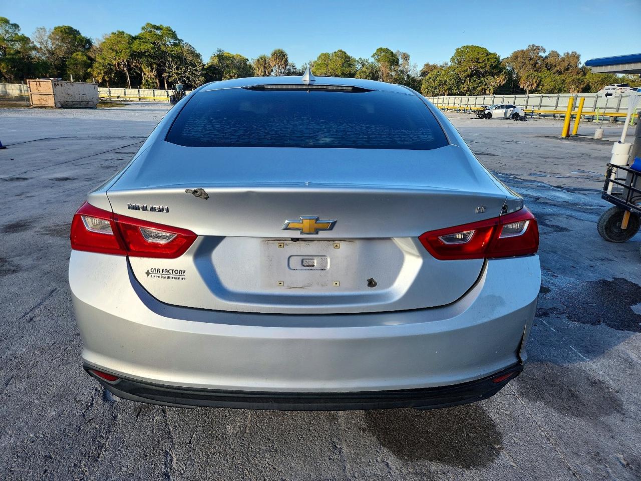 2018 CHEVROLET MALIBU LT photo 6