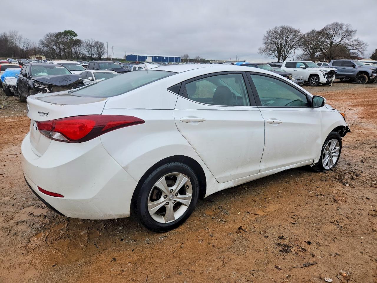 2016 HYUNDAI ELANTRA SE photo 3