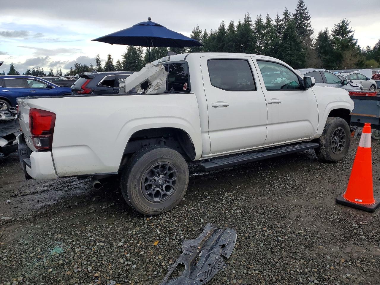 2022 TOYOTA TACOMA DOUBLE CAB photo 3