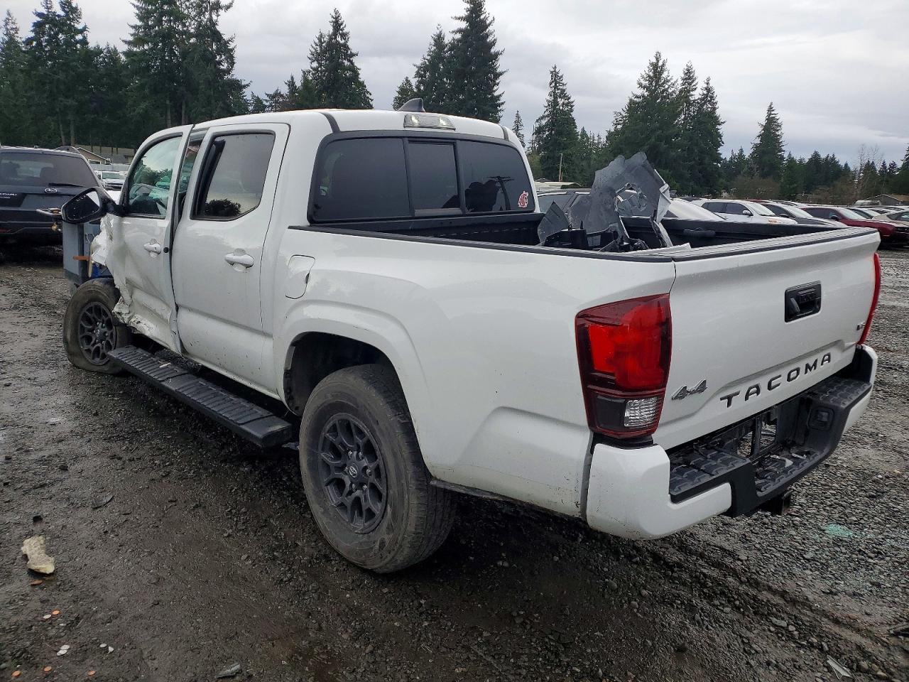 2022 TOYOTA TACOMA DOUBLE CAB photo 2