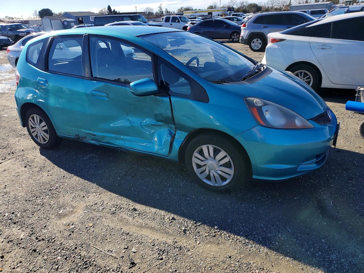 2013 HONDA FIT photo 4