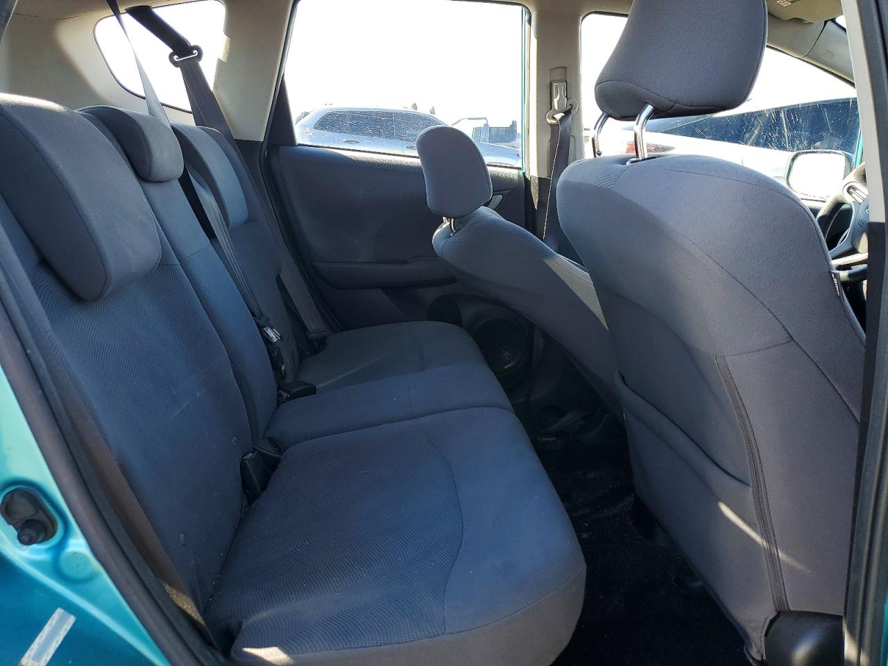 2013 HONDA FIT photo 10