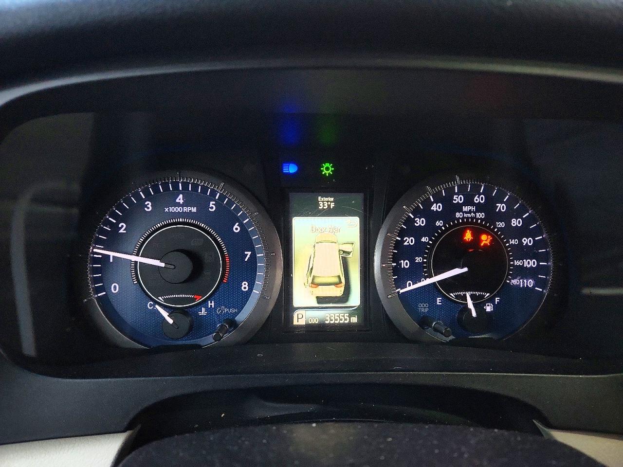 2017 TOYOTA SIENNA XLE photo 9