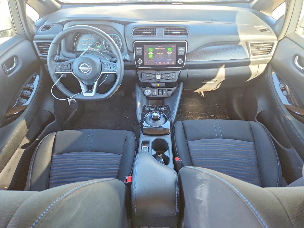 2025 NISSAN LEAF SV PLUS photo 8