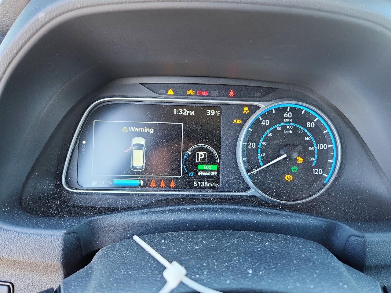 2025 NISSAN LEAF SV PLUS photo 9