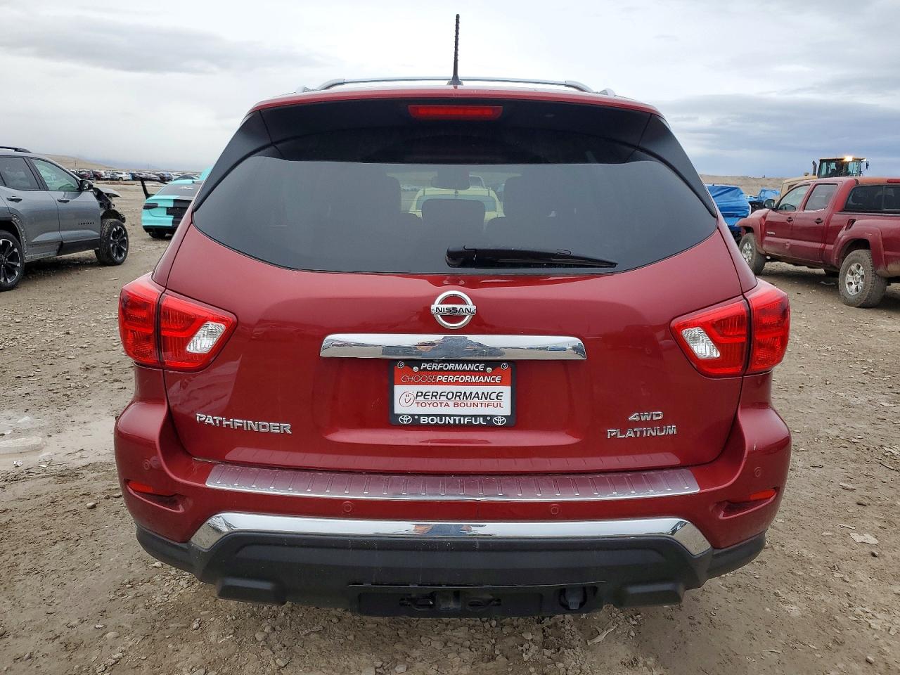 2017 NISSAN PATHFINDER S photo 6
