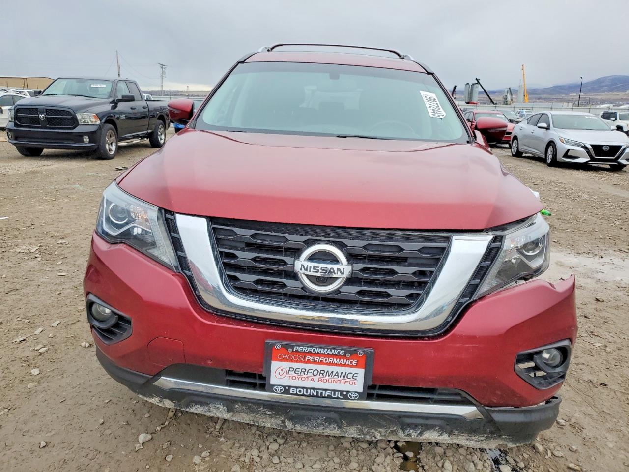 2017 NISSAN PATHFINDER S photo 5