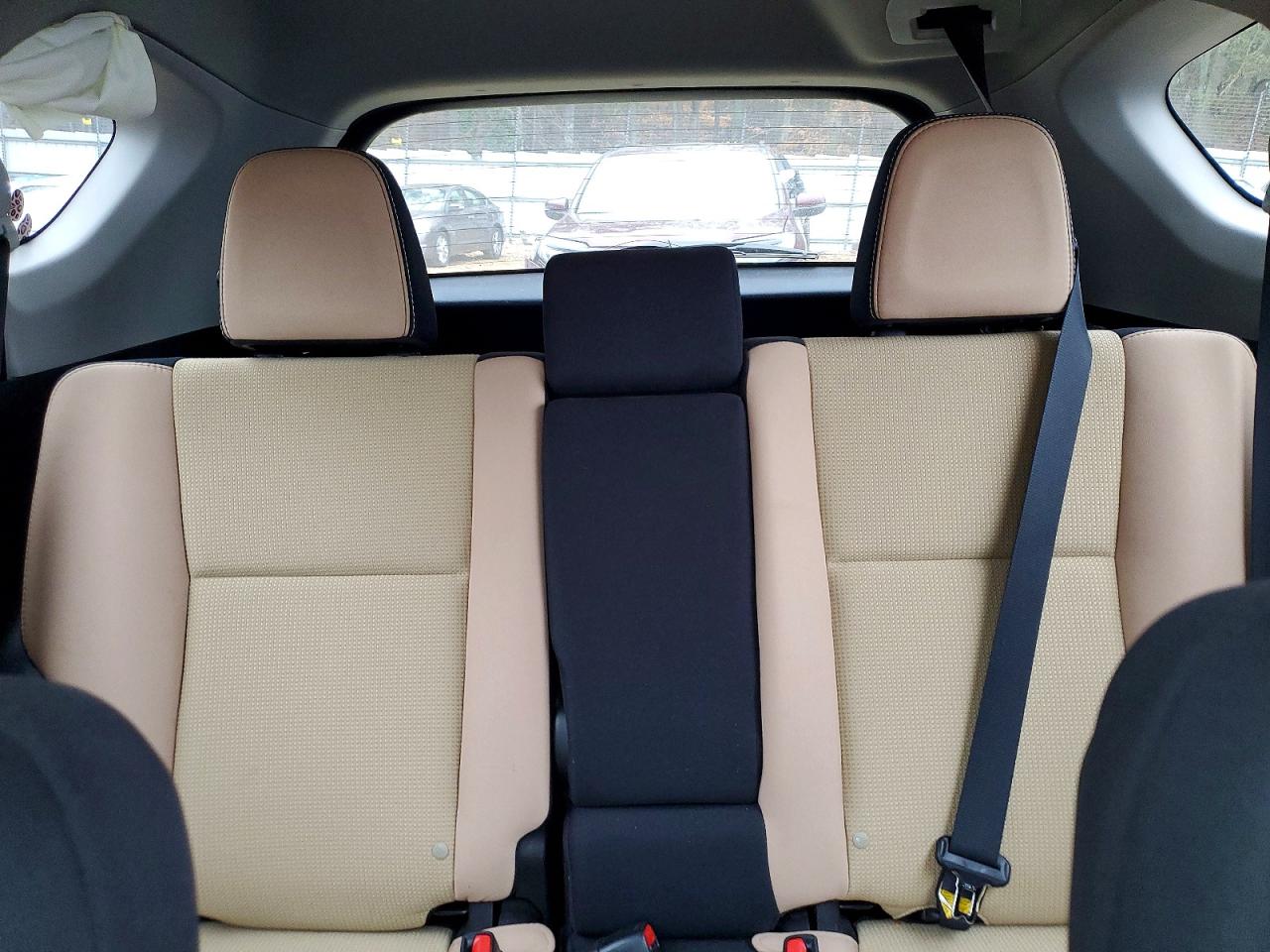 2017 TOYOTA RAV4 XLE photo 10