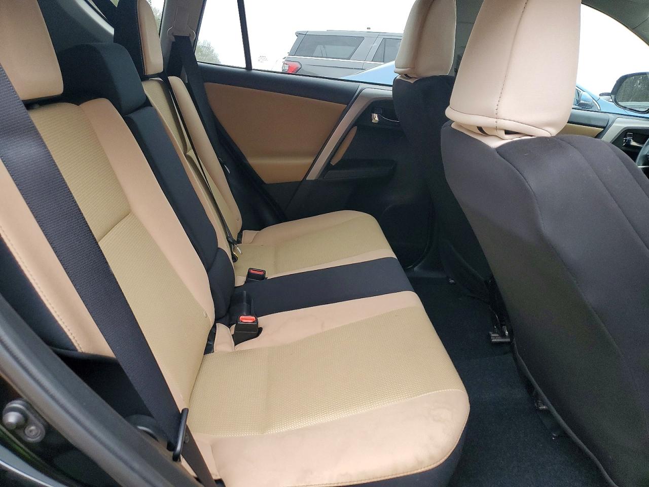 2017 TOYOTA RAV4 XLE photo 11
