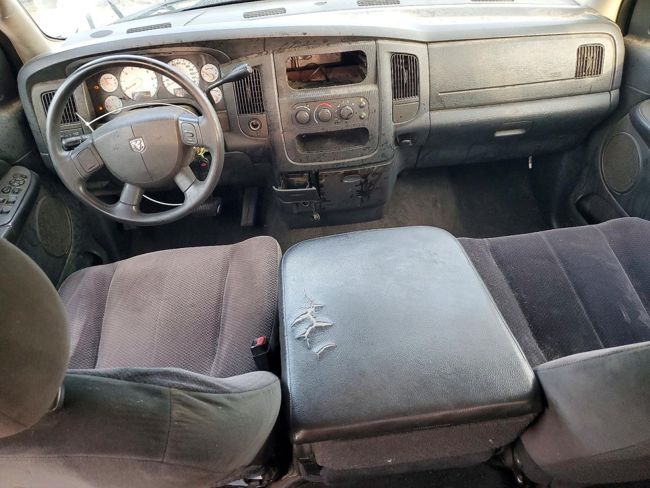 2004 DODGE RAM 1500 ST photo 8