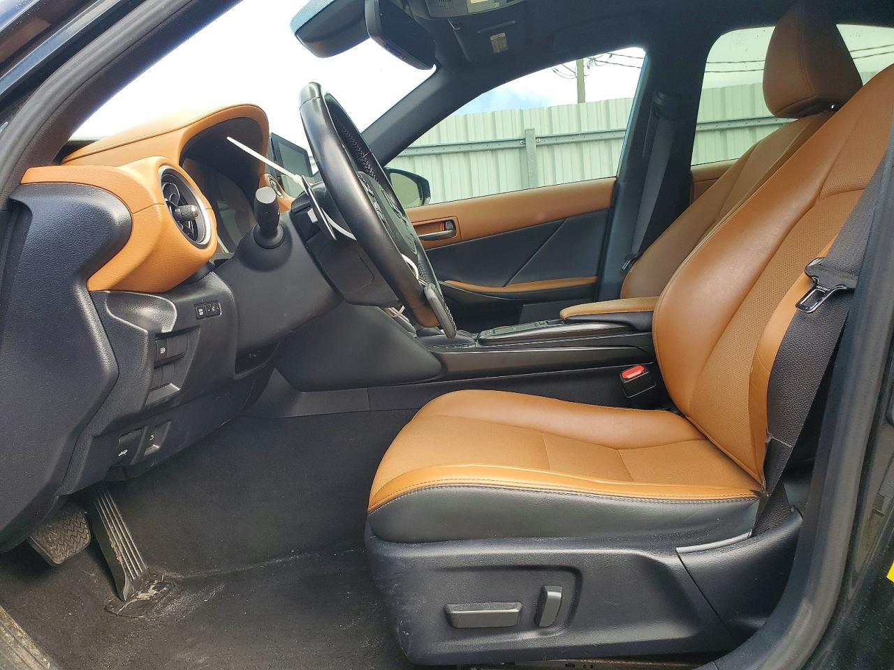 2021 LEXUS IS 300 photo 7
