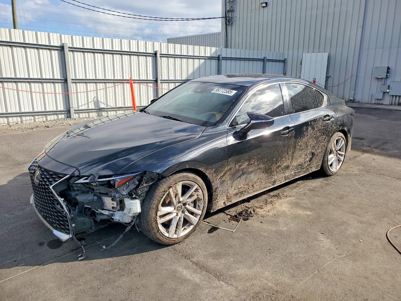 2021 LEXUS IS