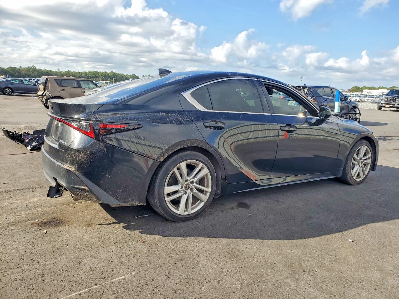 2021 LEXUS IS 300 photo 3