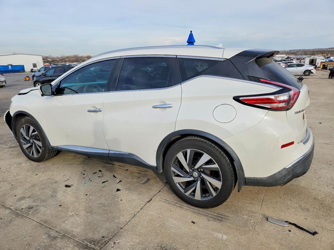2015 NISSAN MURANO S photo 2