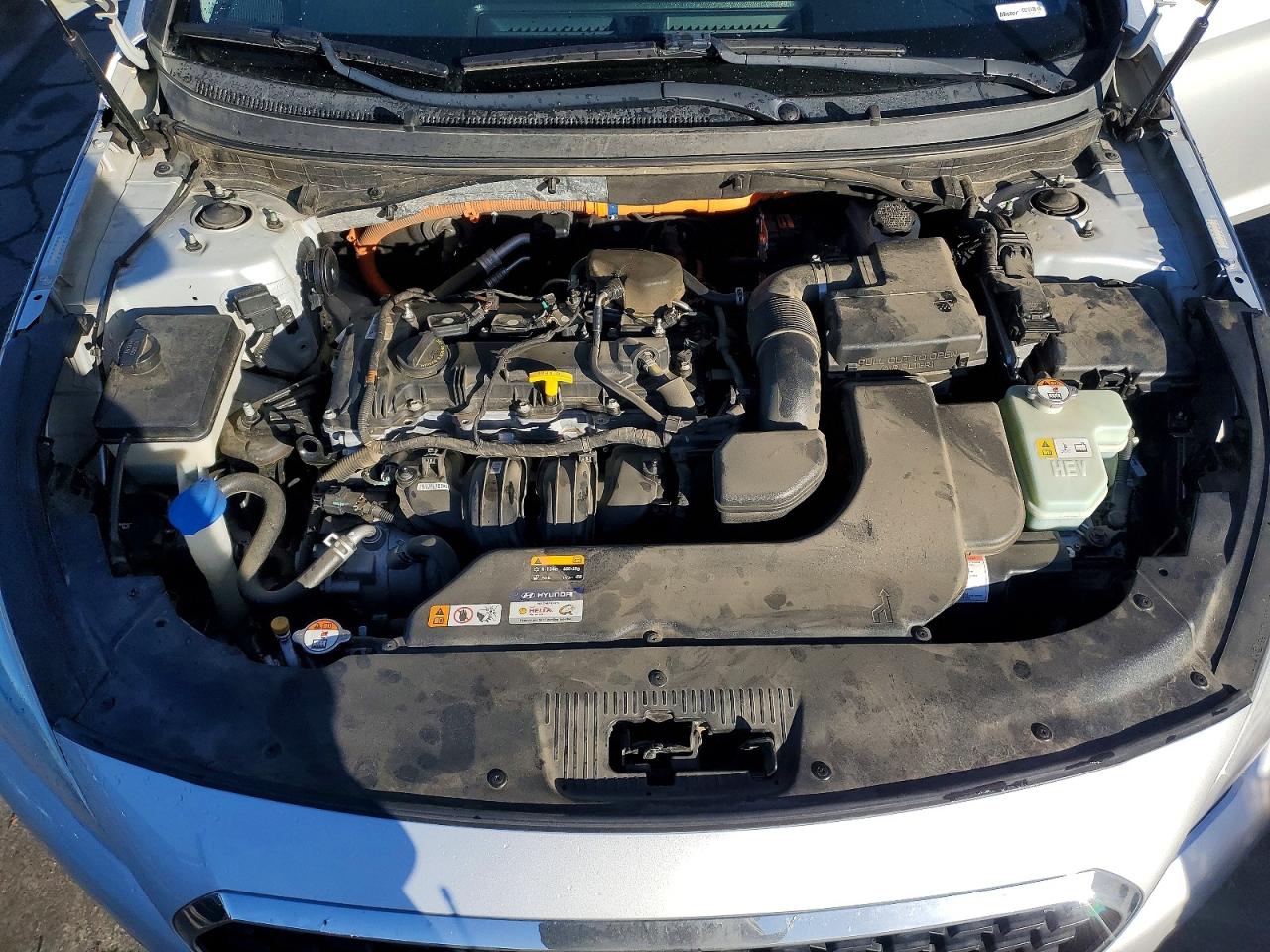 2016 HYUNDAI SONATA HYBRID photo 11