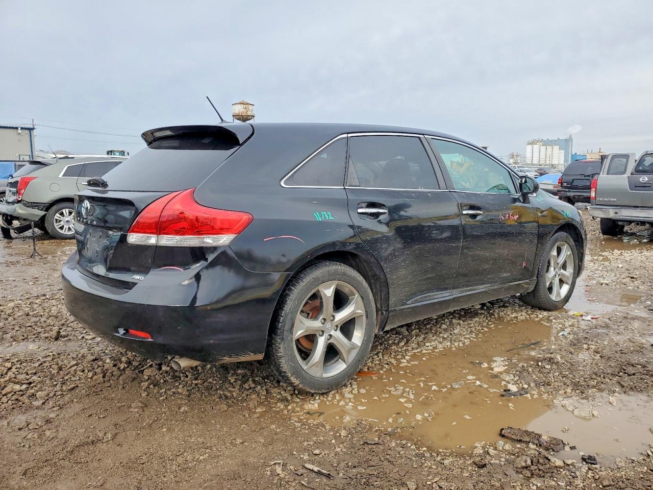2009 TOYOTA VENZA photo 3