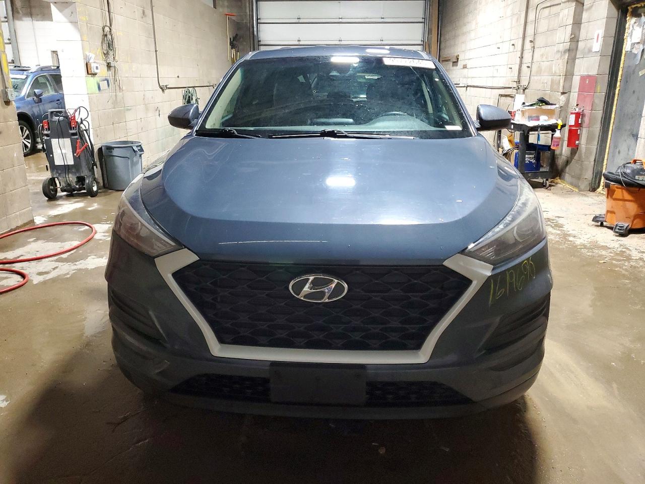 2019 HYUNDAI TUCSON SE photo 5