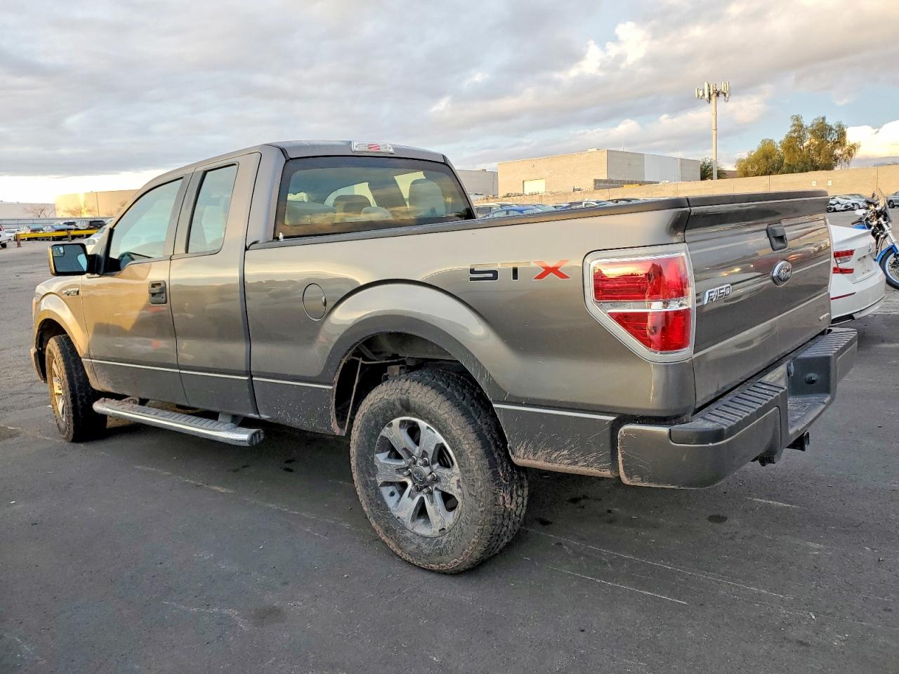 2013 FORD F150 SUPER CAB photo 2