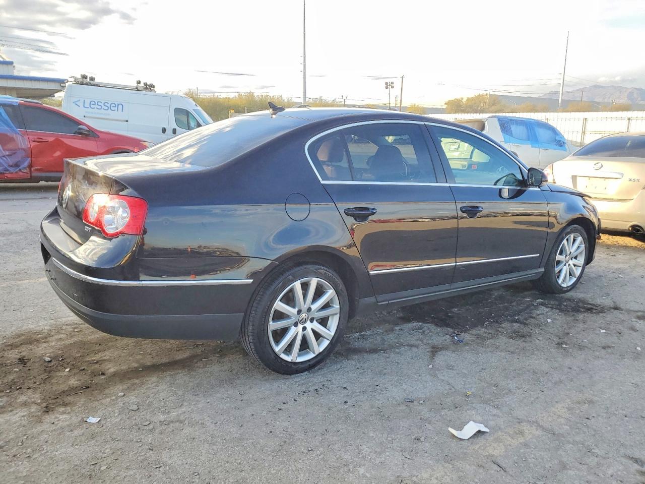 2010 VOLKSWAGEN PASSAT KOMFORT photo 3