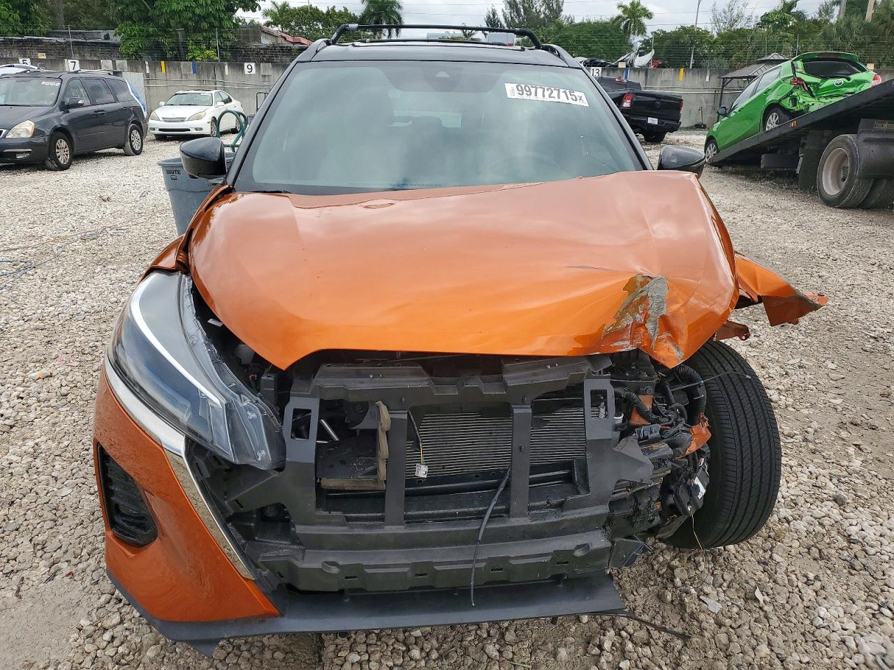 2023 NISSAN KICKS SR photo 5