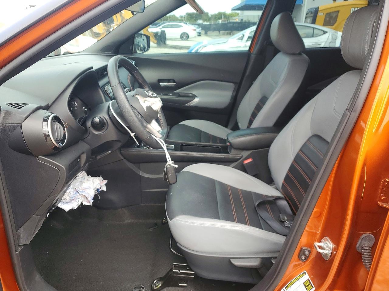 2023 NISSAN KICKS SR photo 7