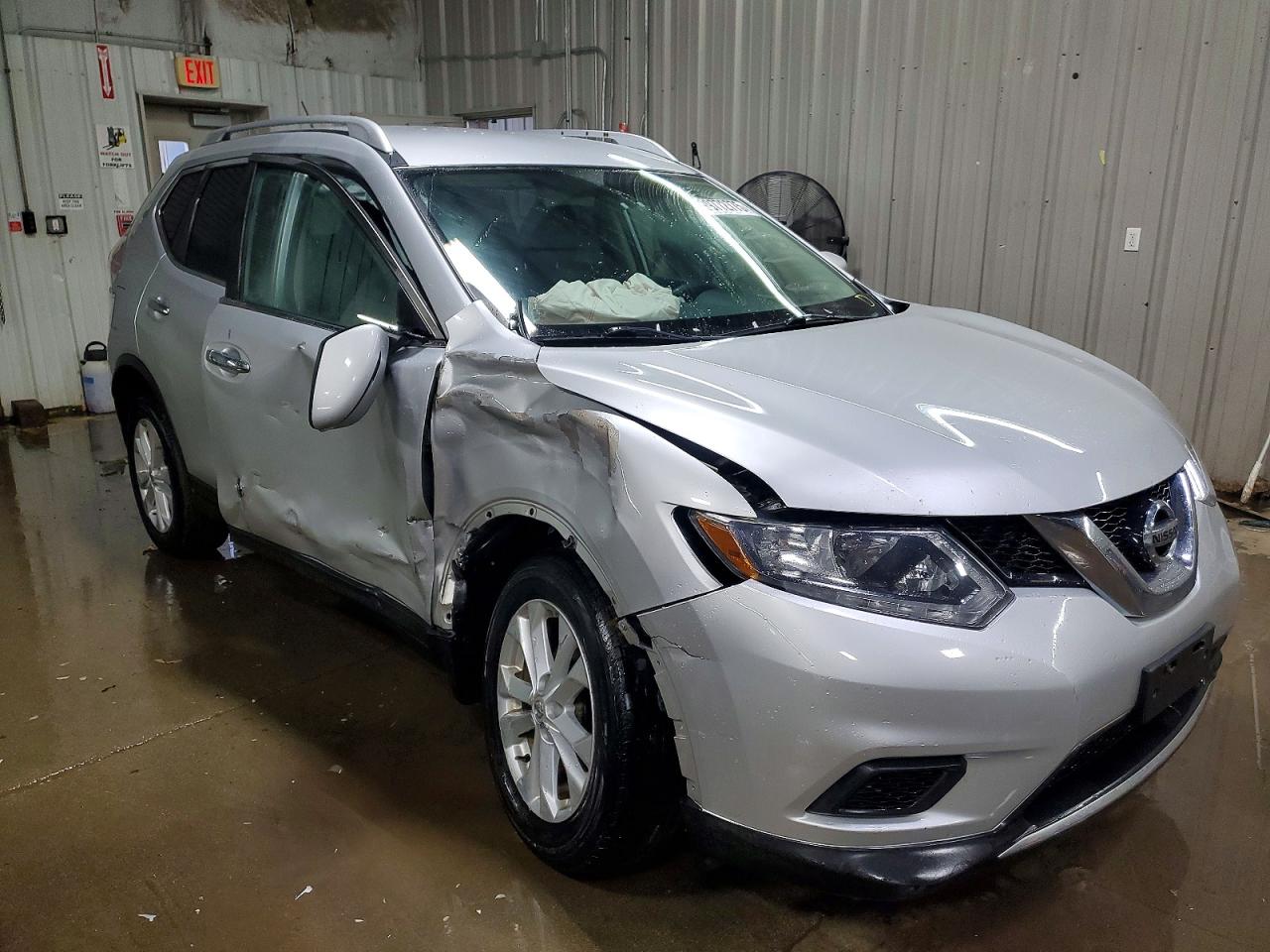 2016 NISSAN ROGUE S photo 4