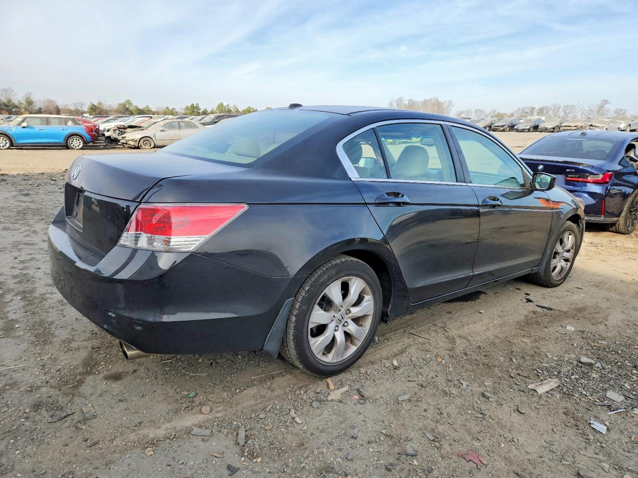 2009 HONDA ACCORD photo 3