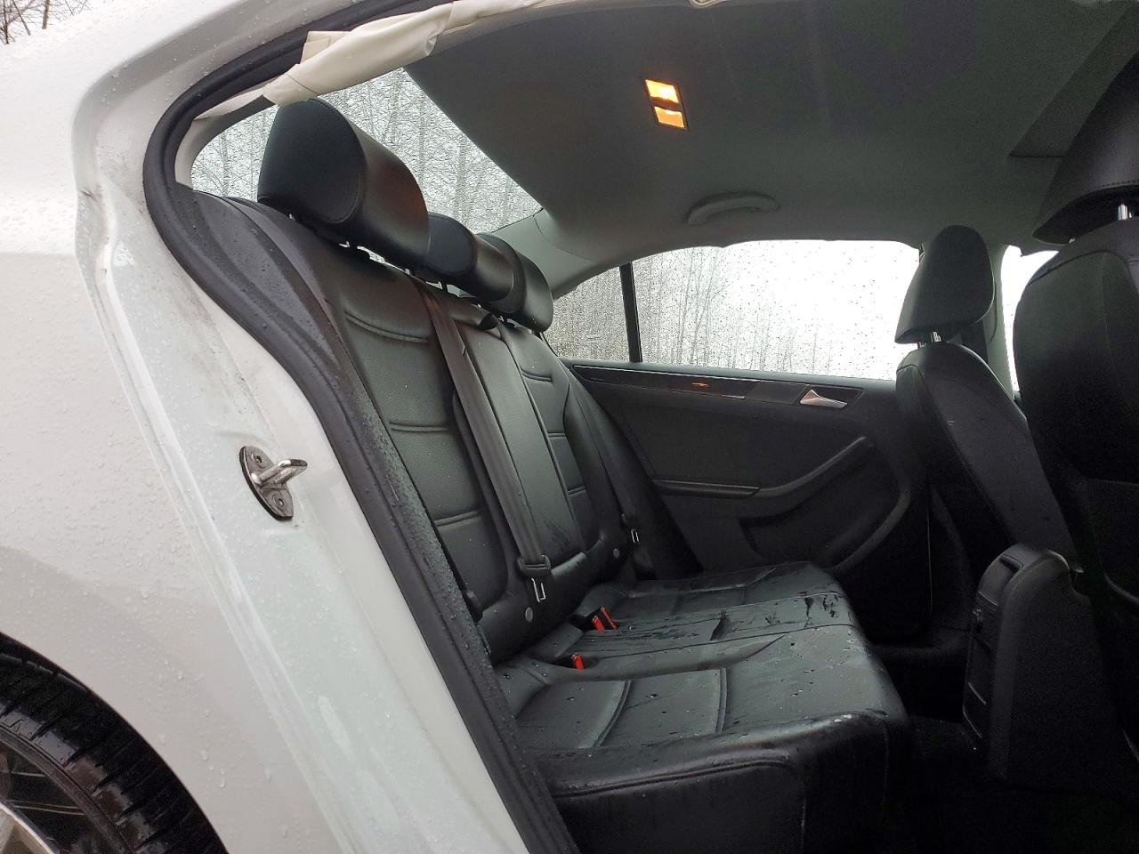 2017 VOLKSWAGEN JETTA SEL photo 19