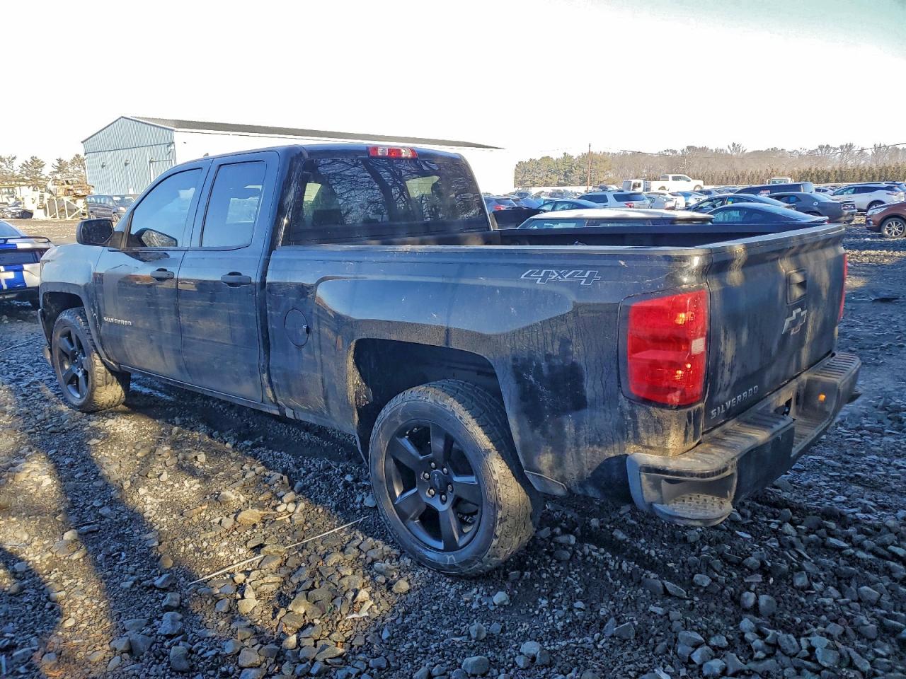 2017 CHEVROLET SILVERADO K1500 CUSTOM photo 2