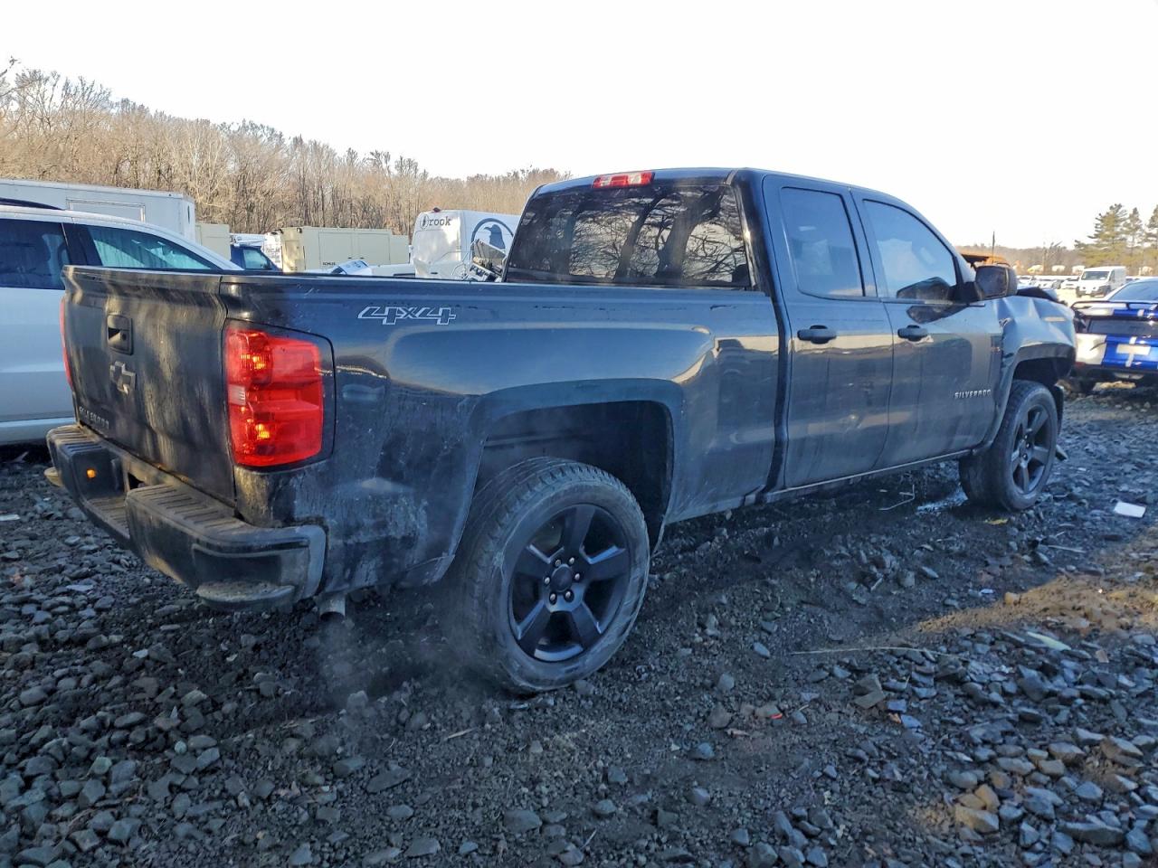 2017 CHEVROLET SILVERADO K1500 CUSTOM photo 3
