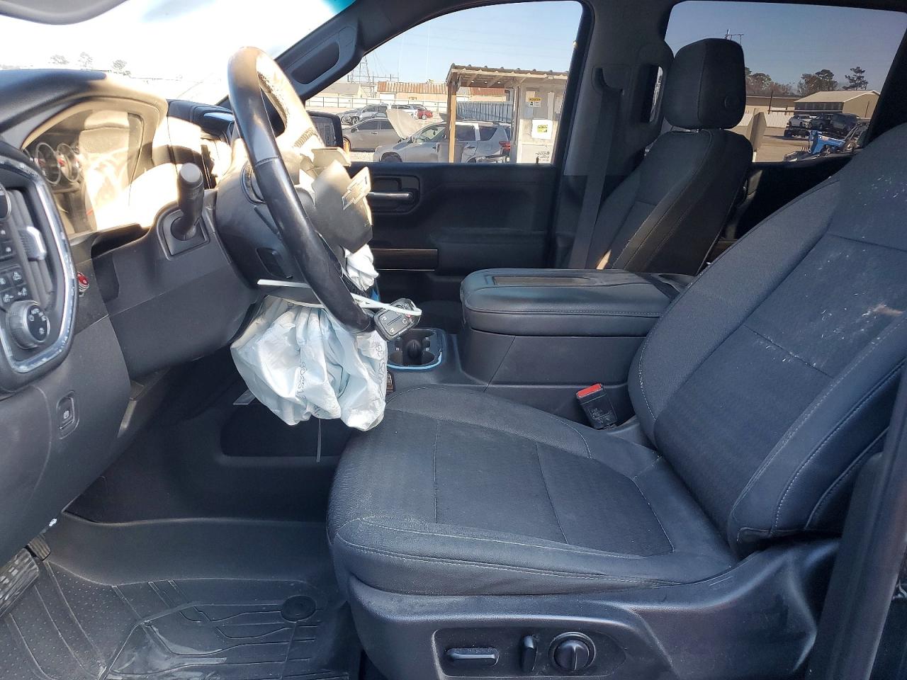 2021 CHEVROLET SILVERADO K1500 RST photo 7