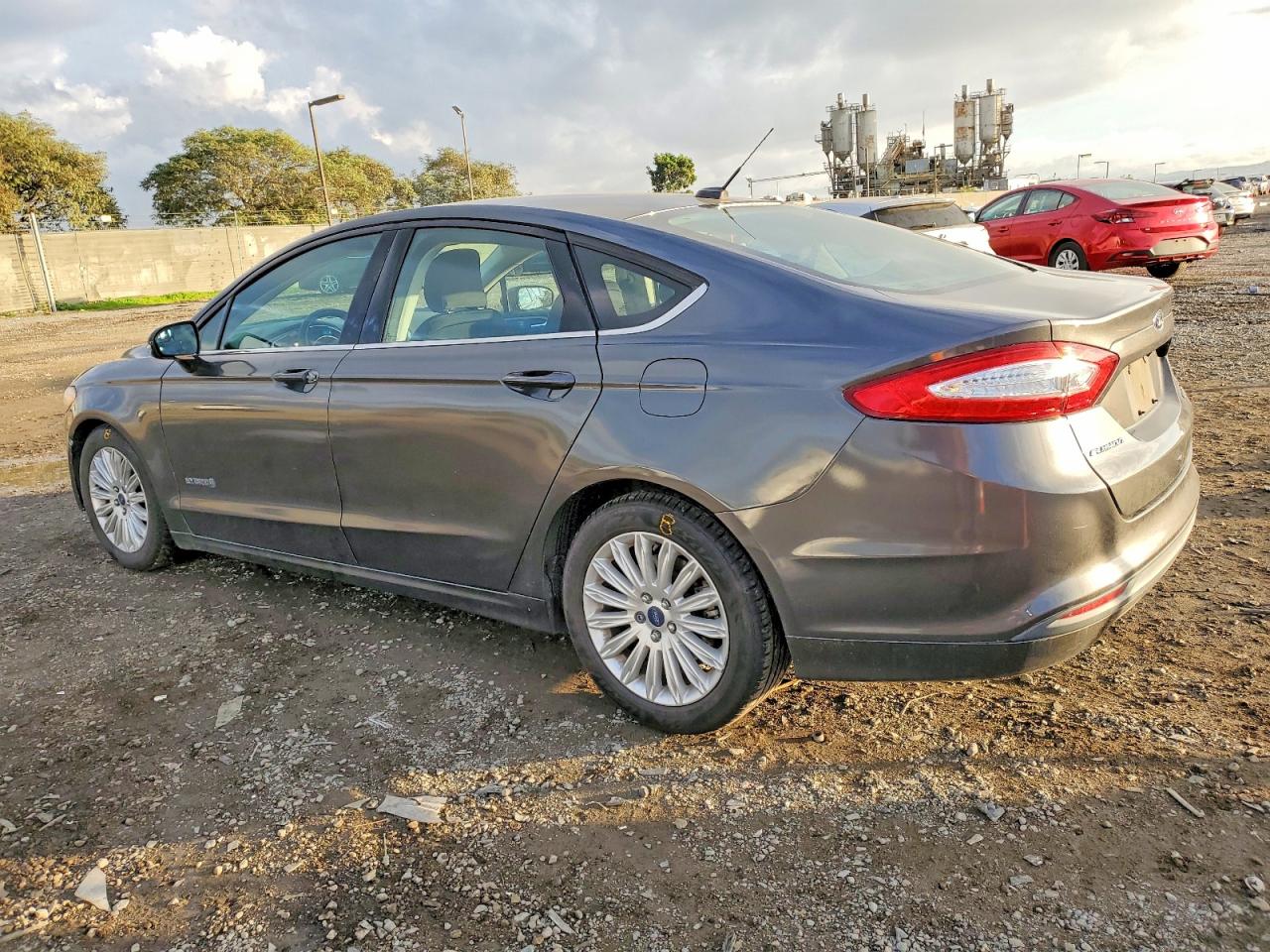 2016 FORD FUSION SE HYBRID photo 2